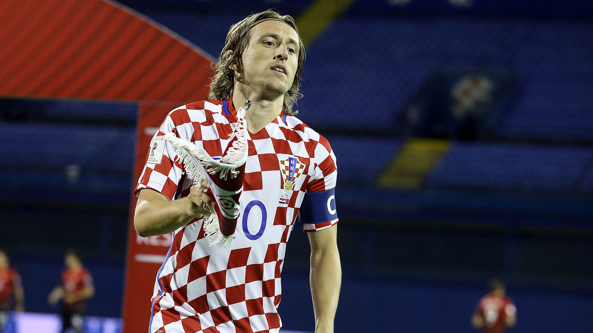 波士顿红袜在 2018 年夺得队史第 9 冠，穆奇·贝兹获选美联年度 MVP