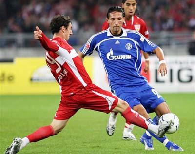 他在首秀中 他在首秀中