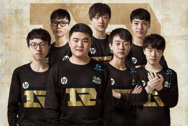 有条不紊地 有条不紊地